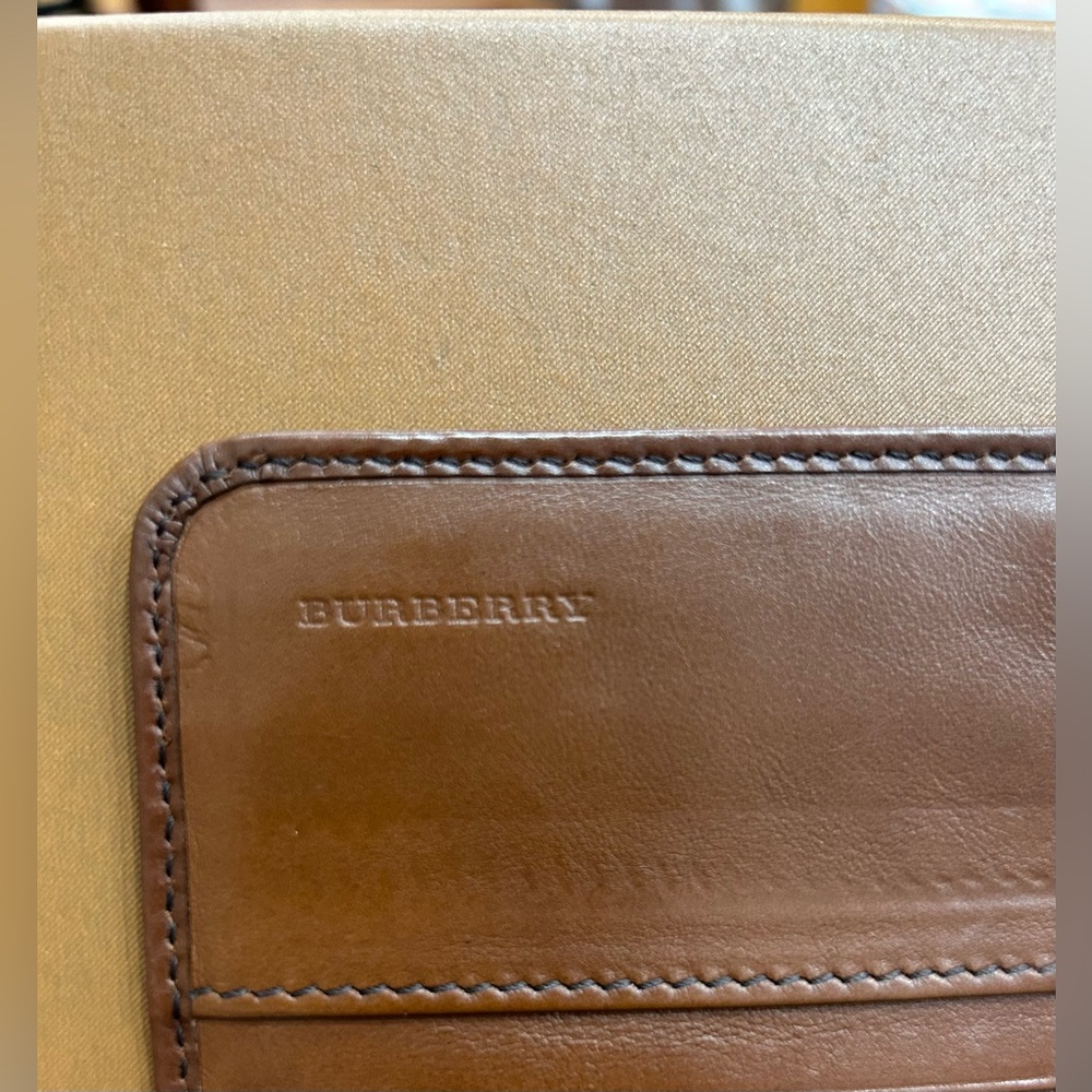 Burberry House Check Leighton Fabric and Leather Continental Wallet - Picture 6 of 16